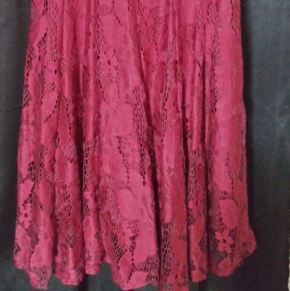 Dress - Picture 2 of 3